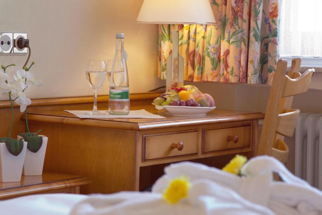 Hotel Garni Fuerst Von Waldeck Willingen  Chambre photo